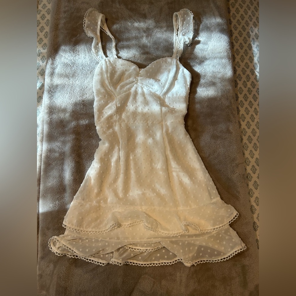Lucy in The Sky White detailed mini dress